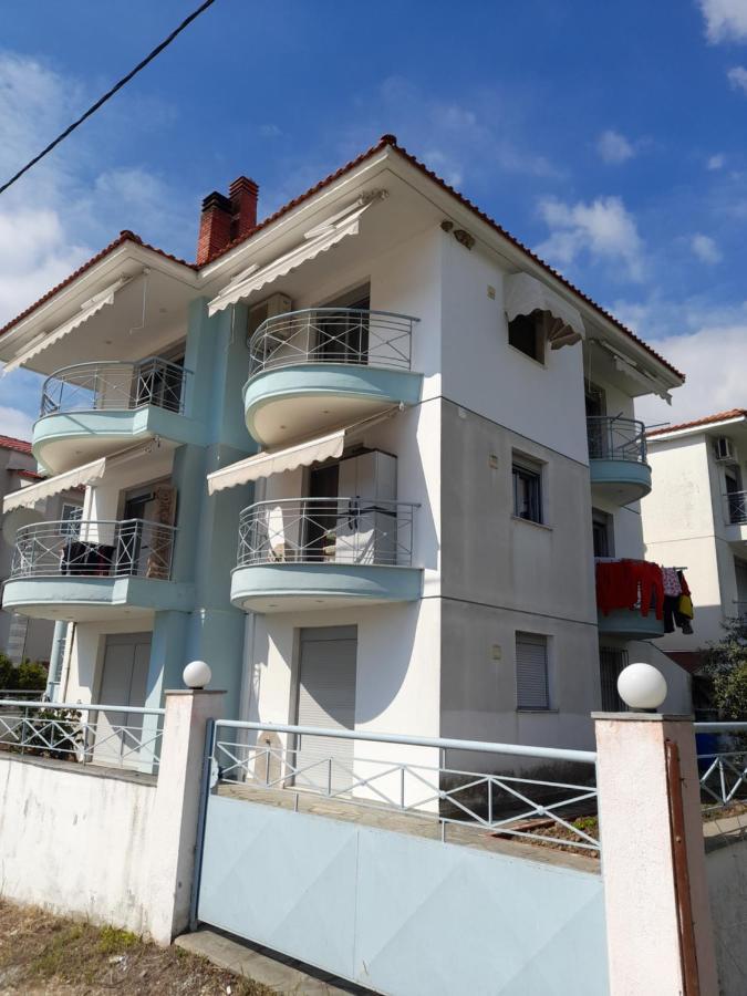 Dominikis Appartment Néa Péramos Dış mekan fotoğraf
