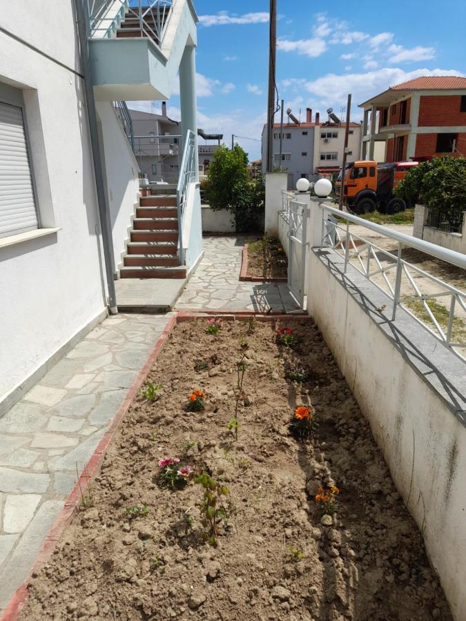 Dominikis Appartment Néa Péramos Dış mekan fotoğraf