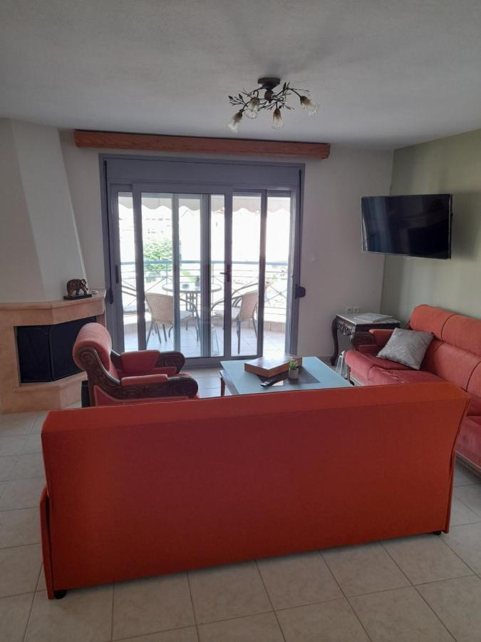 Dominikis Appartment Néa Péramos Dış mekan fotoğraf