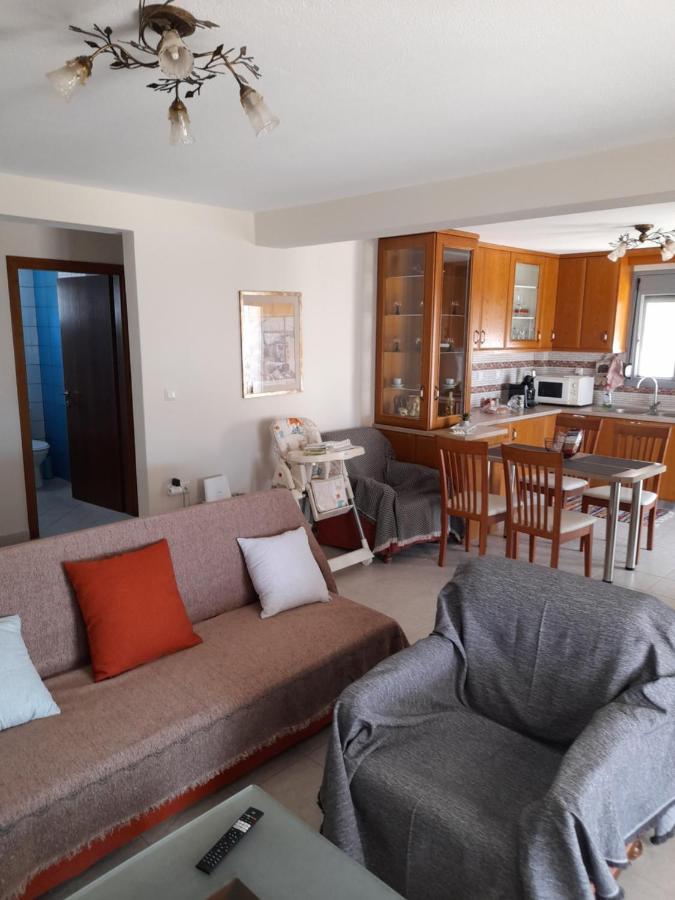 Dominikis Appartment Néa Péramos Dış mekan fotoğraf