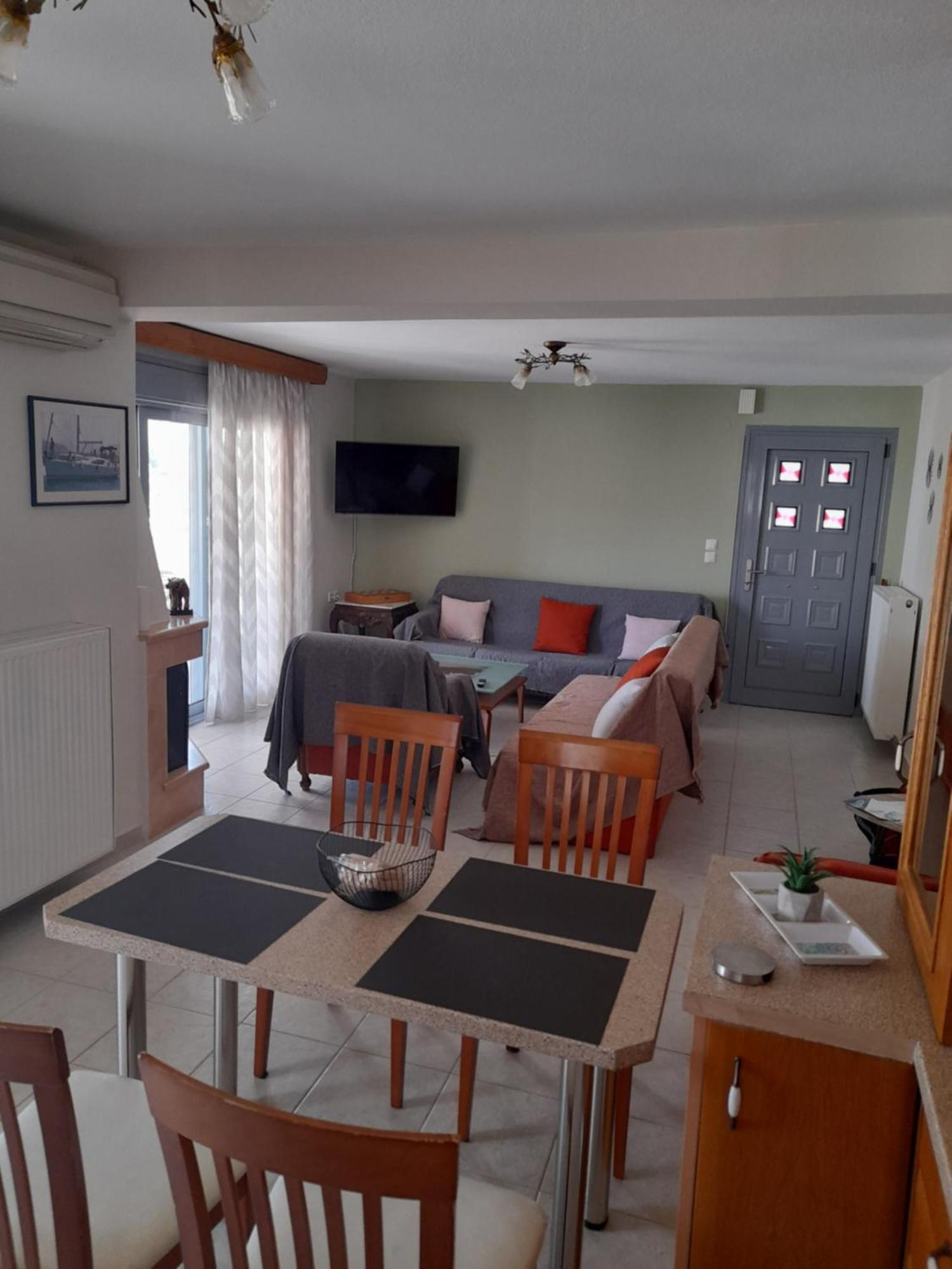 Dominikis Appartment Néa Péramos Dış mekan fotoğraf